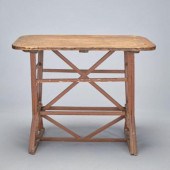 MAKE-DO TABLEA one-of-a-kind s