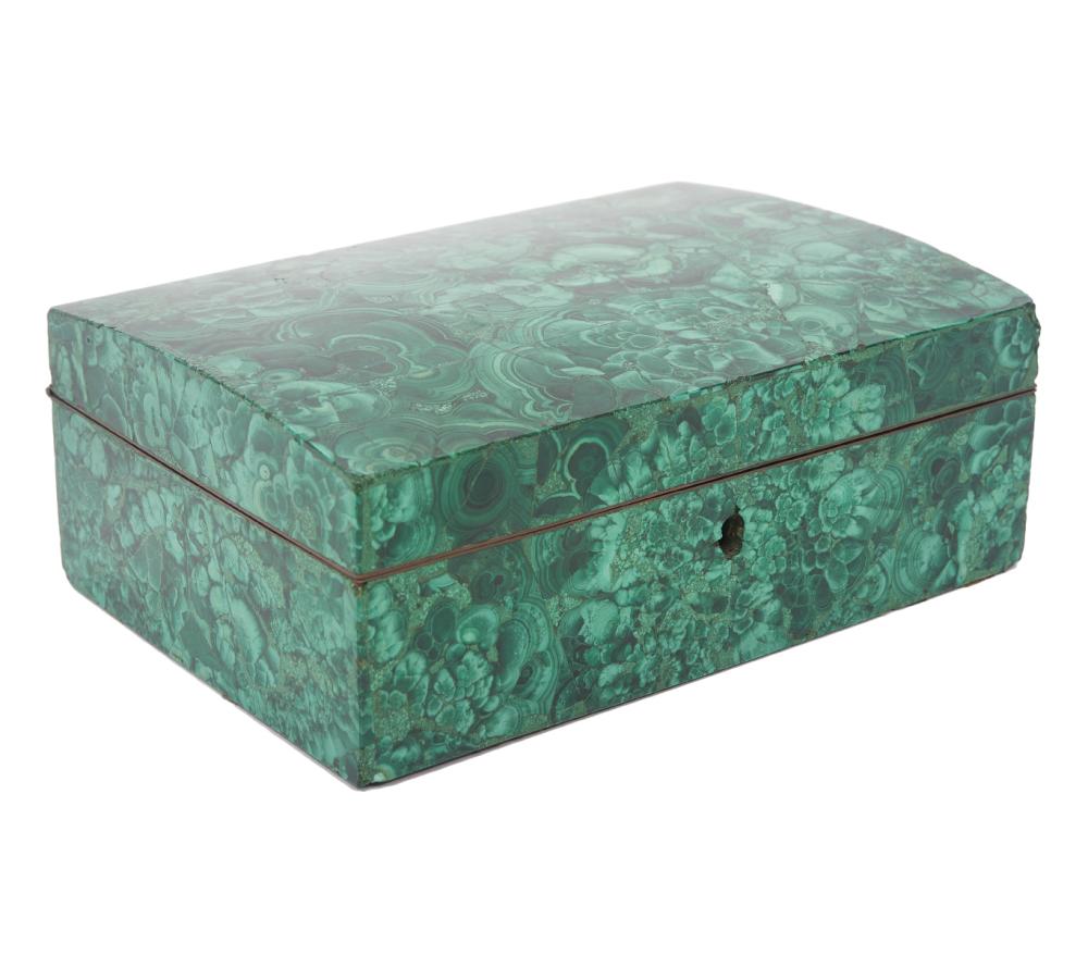 MALACHITE BOX WITH DOME