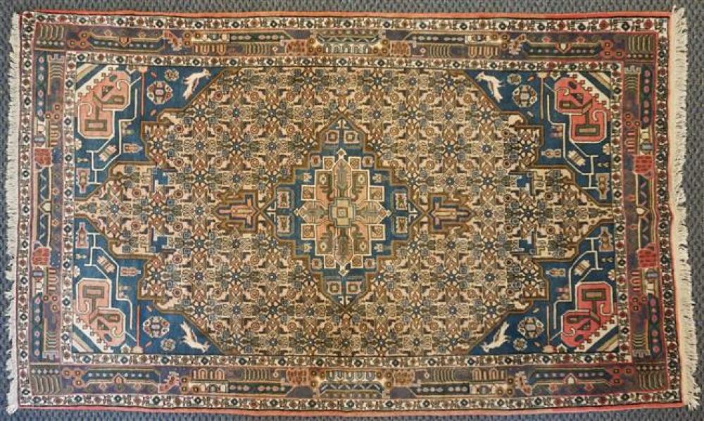 MALAYER SCATTER RUG, 5 FT X 8