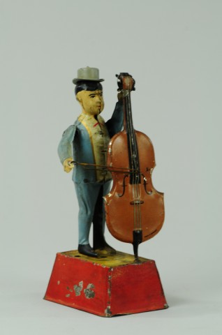 MAN PLAYING BASS Germany