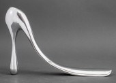 MANOLO BLAHNIK FOR HABITAT CHR