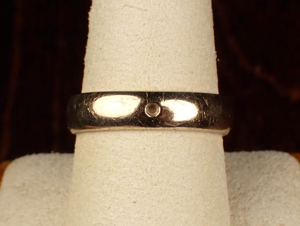 MAN'S FOURTEEN KARAT YELLOW GOLD