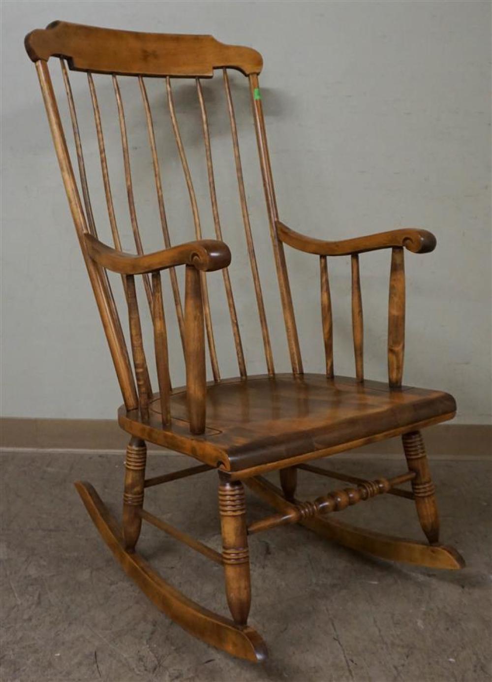 MAPLE ARM ROCKERMaple Arm Rocker