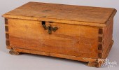 MAPLE BIBLE BOX, EARLY 18TH C.