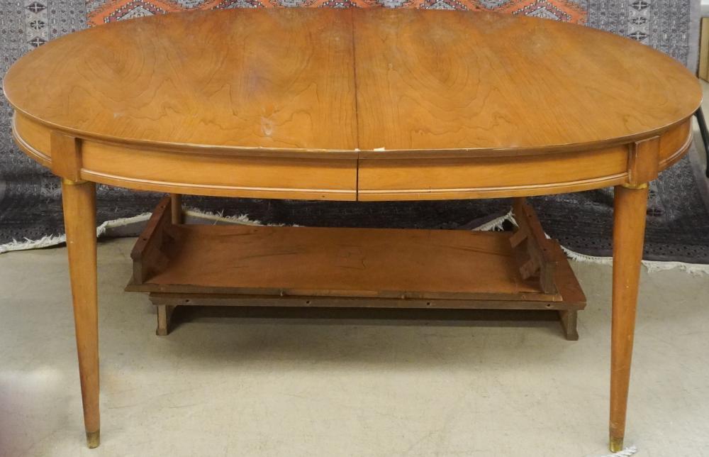 MAPLE EXTENSION DINING TABLE WITH