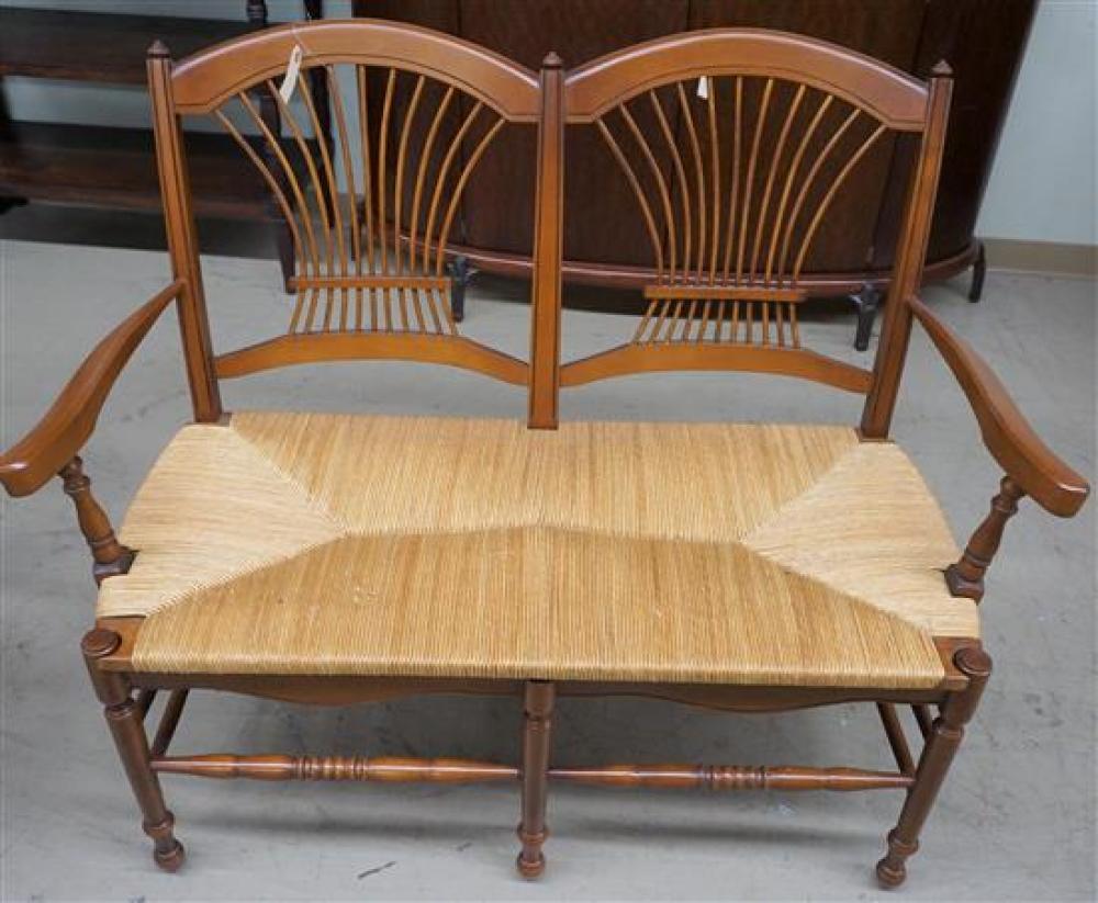 MAPLE RUSH SEAT BENCHMaple Rush
