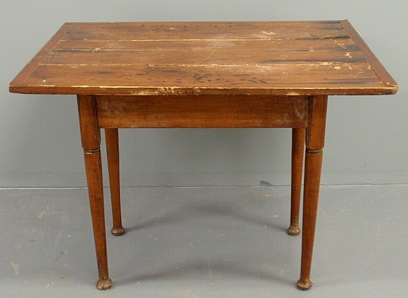 Maple table the pine top with