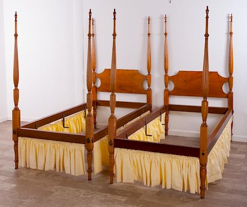 MAPLE TALL POST TWIN BEDS