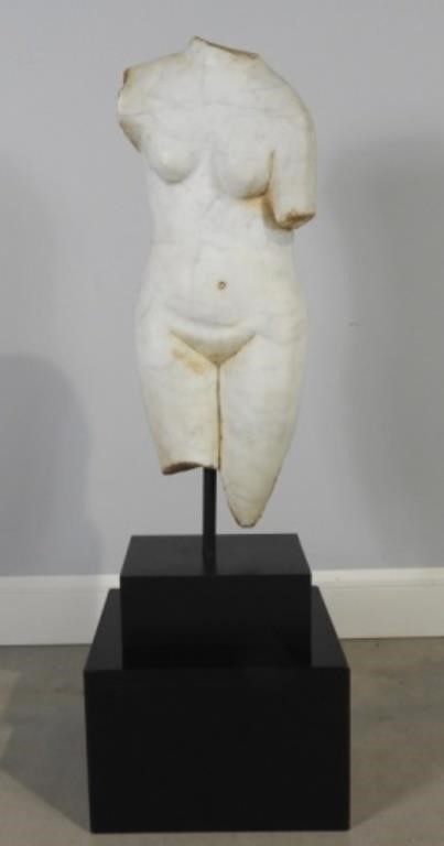MARBLE 'VENUS DE MILO'A finely