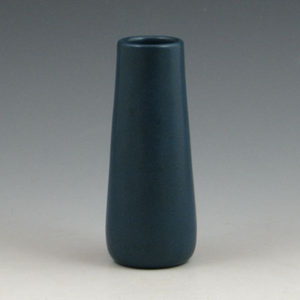 Marblehead tapered cabinet vase