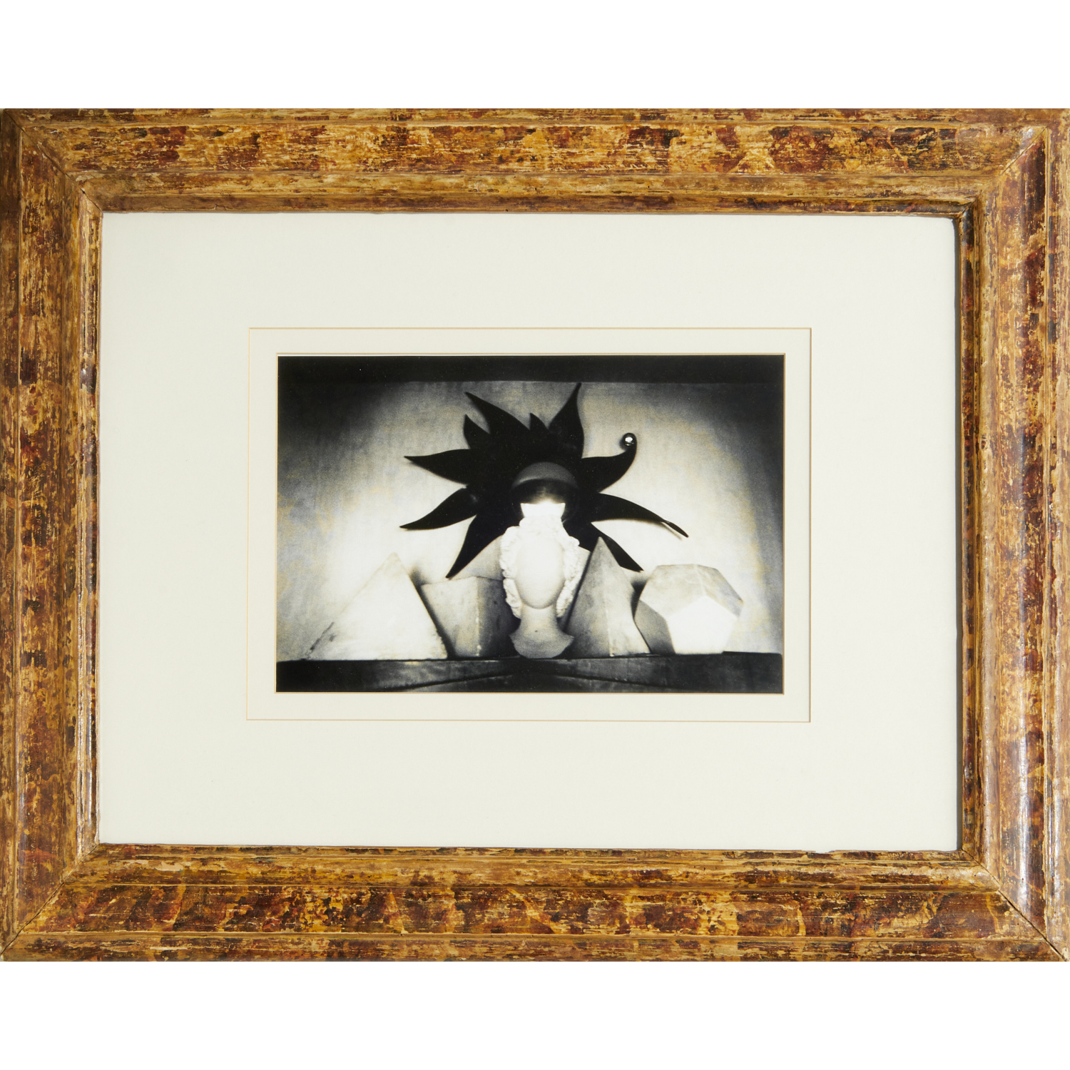 MARCEL DUCHAMP (MANNER), PHOTOGRAPH