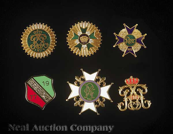 [Mardi Gras] a group of Rex pin