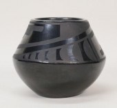 MARIA & JULIAN BLACKWARE POTTE