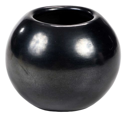 MARIA POVEKA MARTINEZ BLACKWARE
