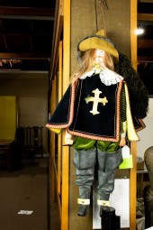 MARIONETTE FIGURE OF A MUSKETE