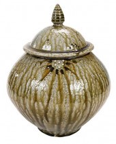 MARK HEWITT LIDDED VESSEL(Pitt