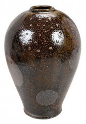 MARK HEWITT POTTERY VASE(Pitts