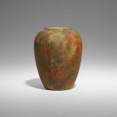 Markham Pottery. Reseau vase.