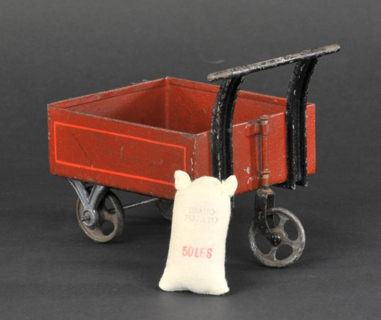 MARKLIN BAGGAGE CART Germany hand