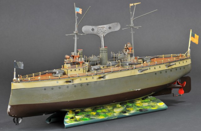 MARKLIN BATTLESHIP #5129/52 Germany