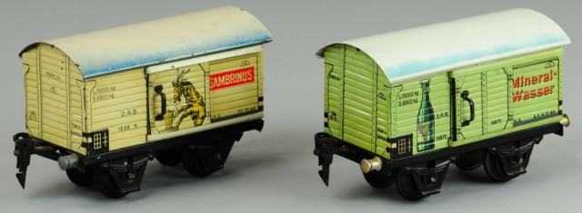 MARKLIN BOX CARS O gauge four