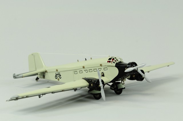 MARKLIN CONTEMPORARY AIRPLANE