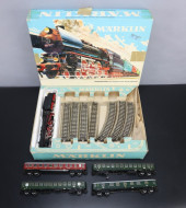MARKLIN HO TRAIN SET 3148, TWO