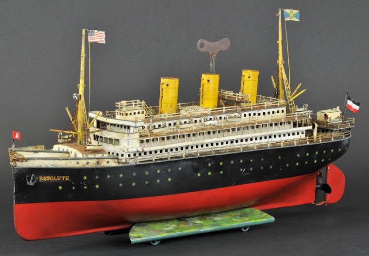 MARKLIN ''RESOLUTE'' OCEAN LINER