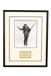 MARLON BRANDO: SIGNED CARDtoge