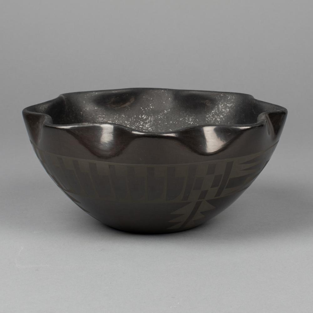 MARTHA APPLELEAF, FLUTED RIM