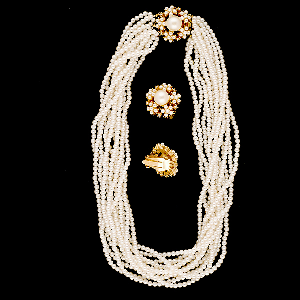 Marvella Faux Pearl Strand & Ear
