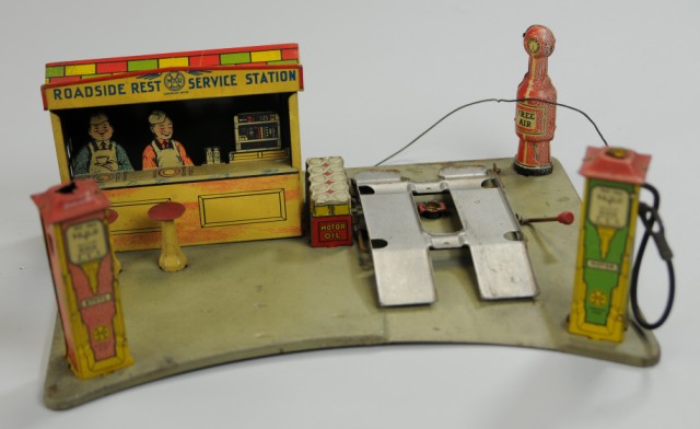 MARX ROADSIDE SERVICE STATION