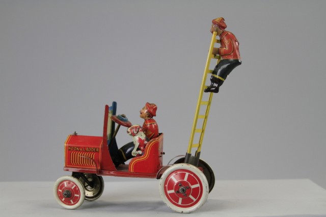 MARX ''SNOOPY GUS'' HOOK AND LADDER