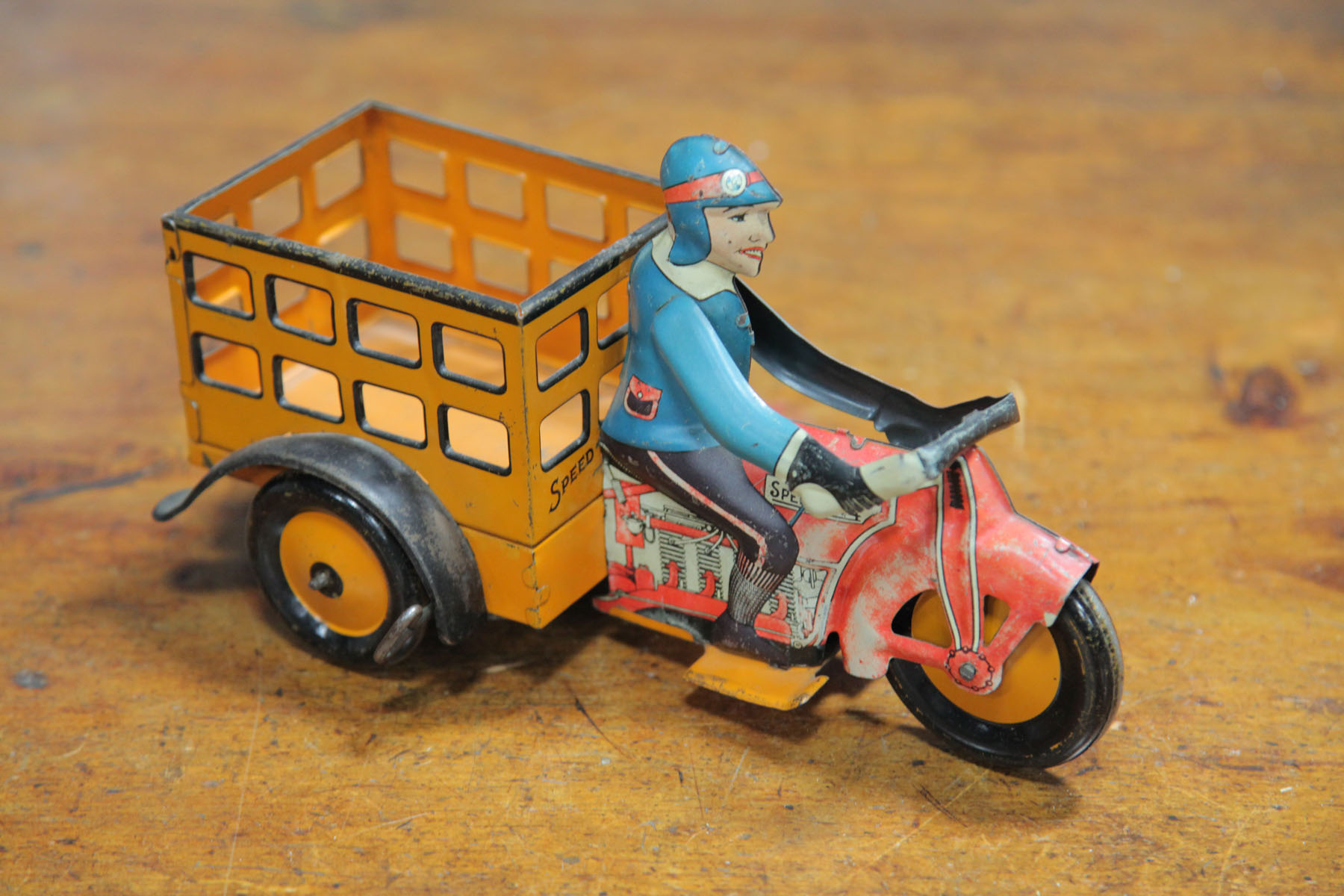 MARX ''SPEED BOY'' WIND UP TOY. 