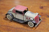 MARX TIN SEDAN.  American  ear