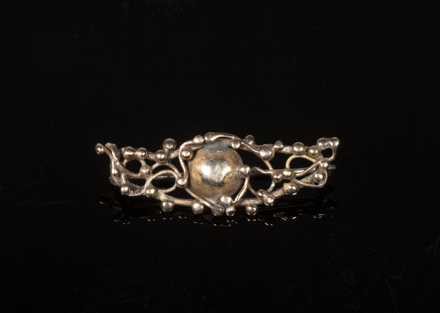 MARY GAGE 14K GOLD BROOCH 14K