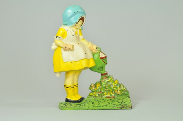 MARY QUITE CONTRARY DOORSTOP Littco