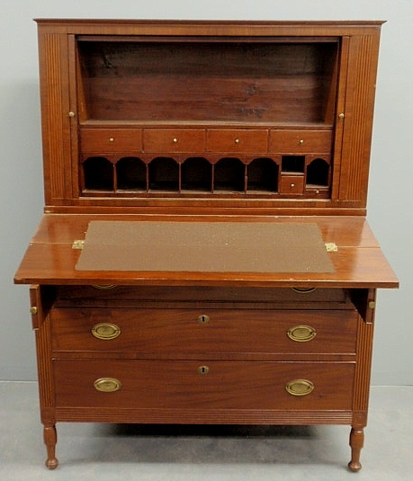 Maryland Sheraton secretary desk