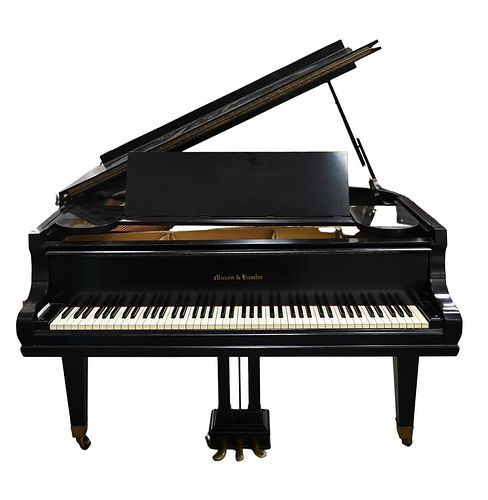 MASON AND HAMLIN BABY GRAND
