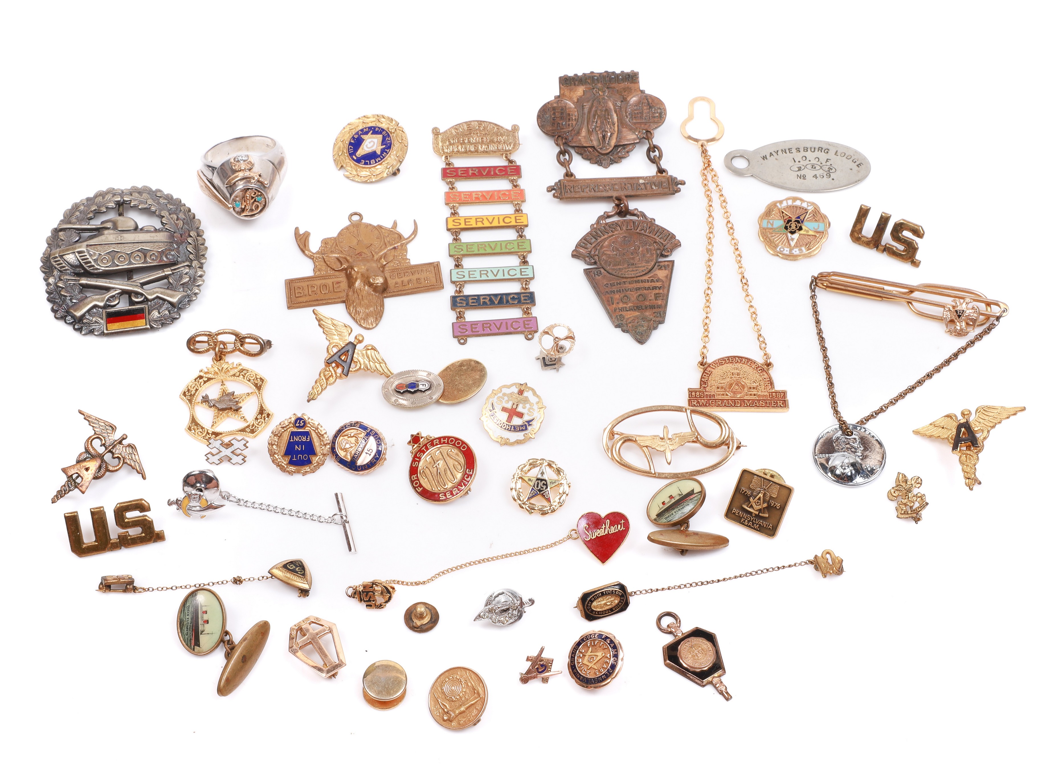 Masonic and military grouping to