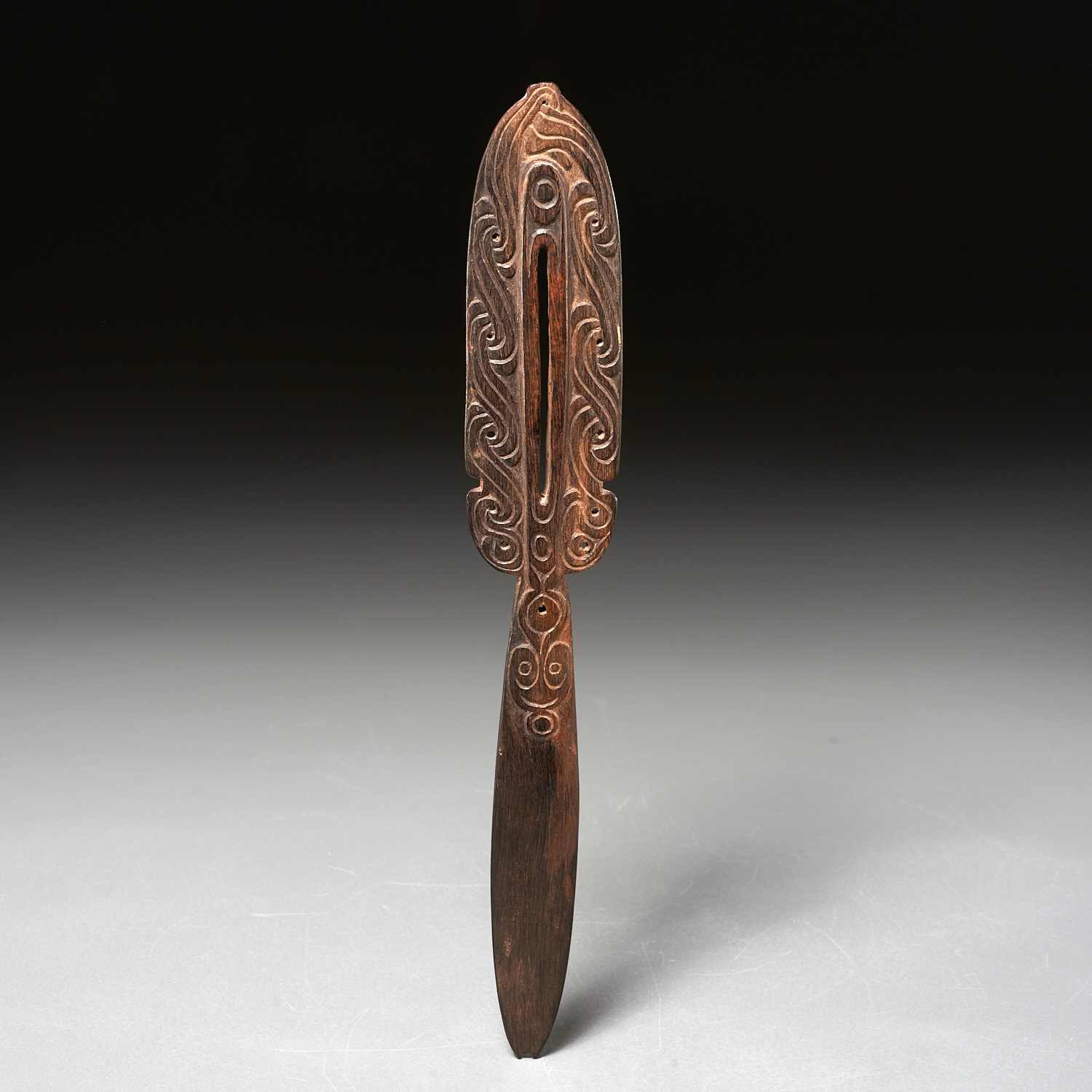 MASSIM TROBRIAND LIME SPATULA c.