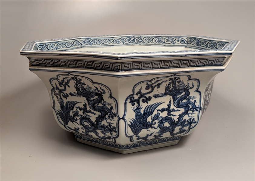 Massive Chinese Ming-style blue and