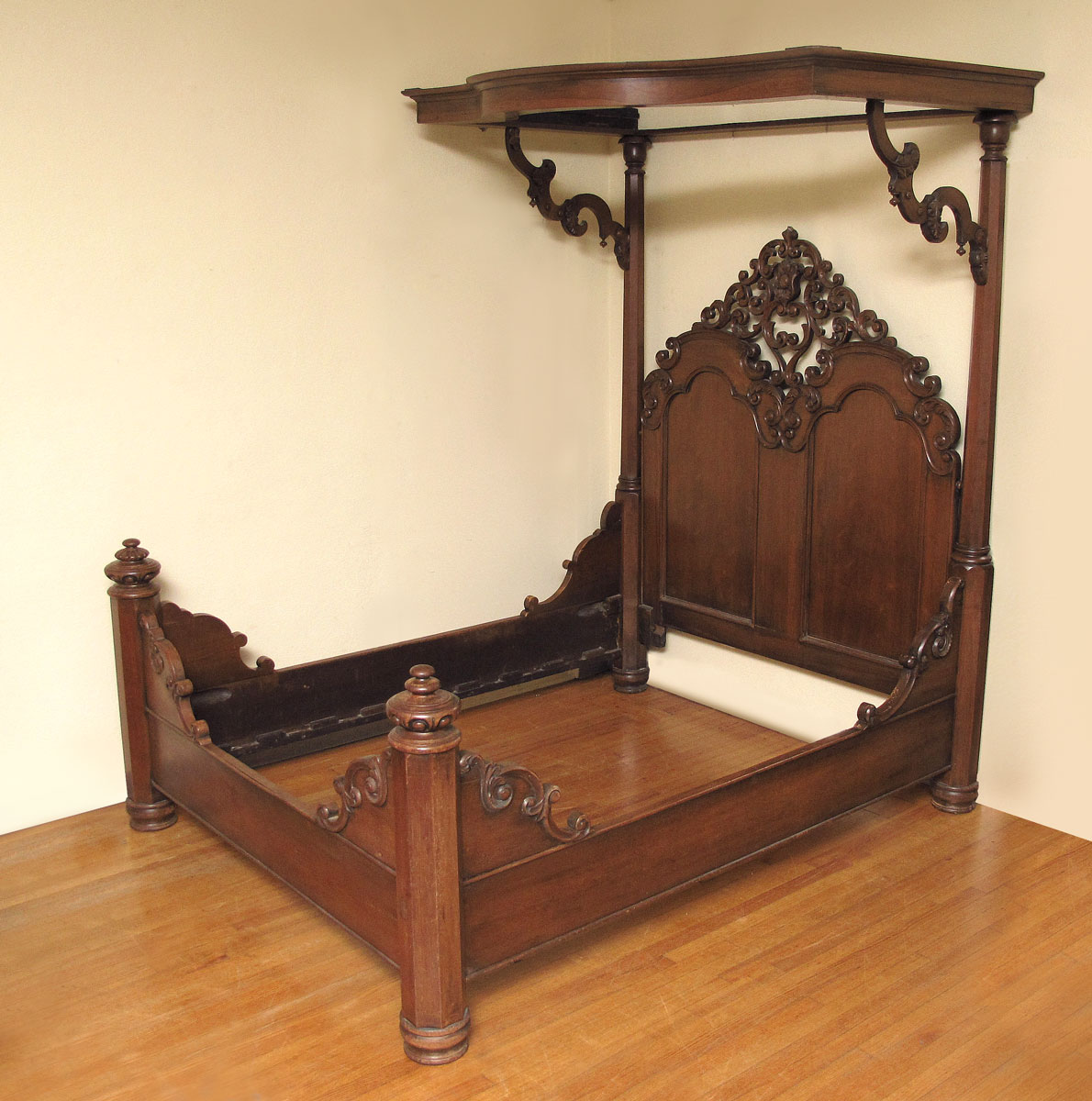 MASSIVE VICTORIAN CARVED WALNUT