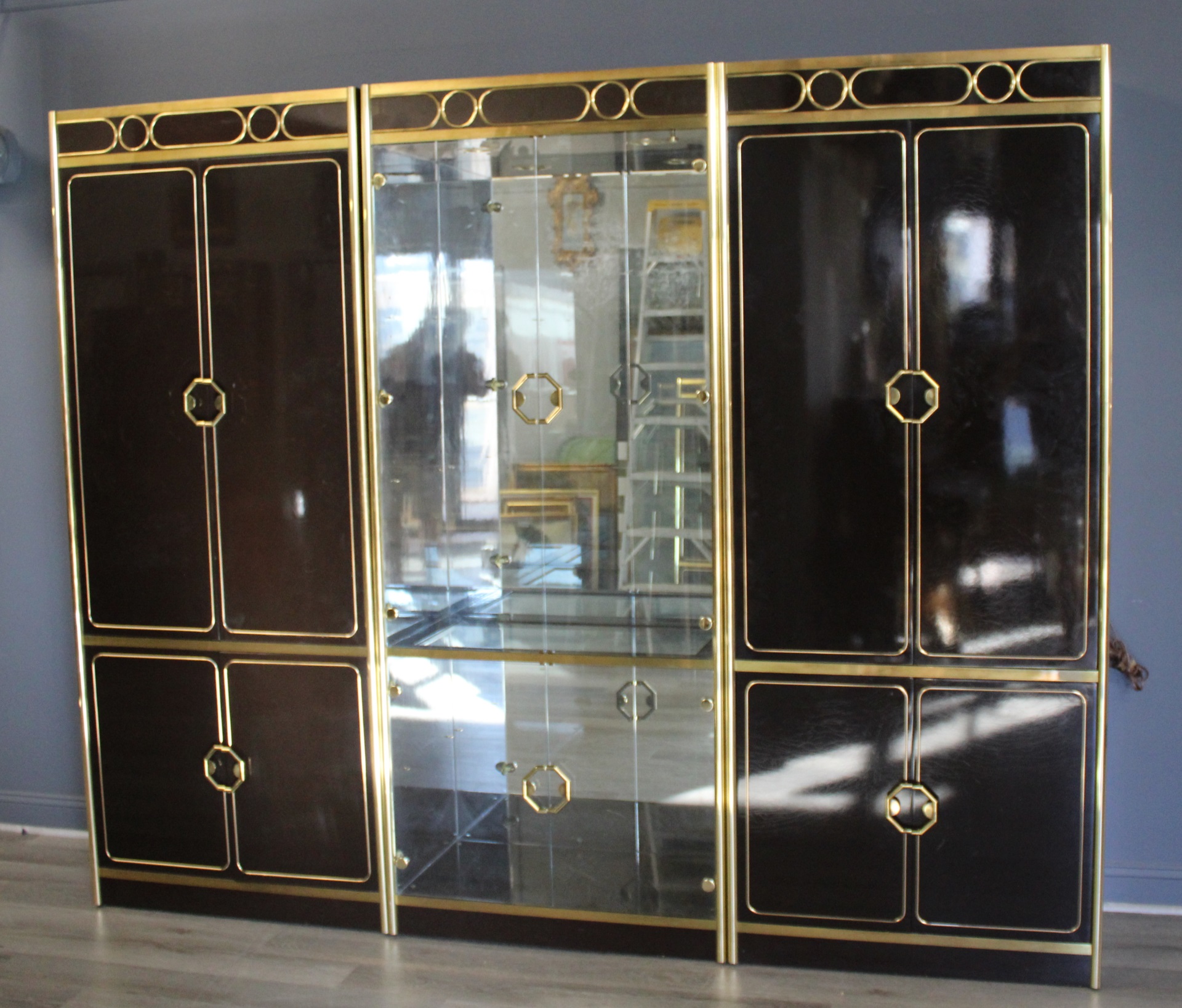 MASTERCRAFT SIGNED 3 PIECE UNIT.