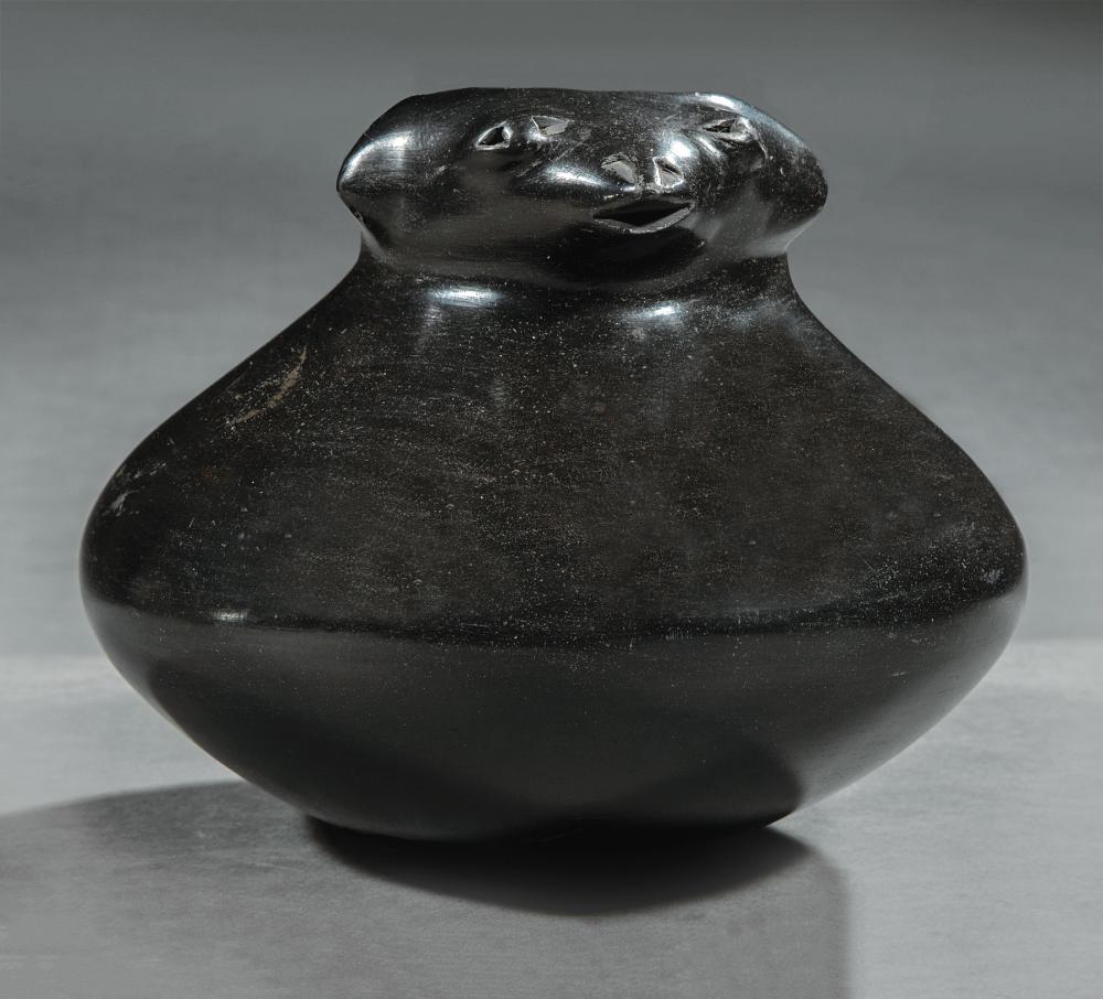 MATA ORTIZ BLACK POTTERY EFFIGY