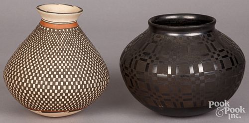 MATA ORTIZ BLACKWARE POT, SIGNED
