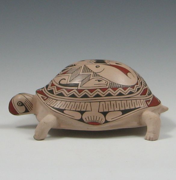 Mata Ortiz ''Captivating Turtle''