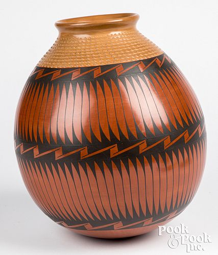 MATA ORTIZ POTTERY ROUND BOTTOMED