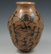 Mata Ortiz Vase by Fabiola Sil