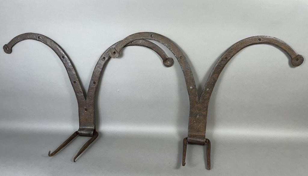 MATCHED PAIR OF RAM'S HORN BARN